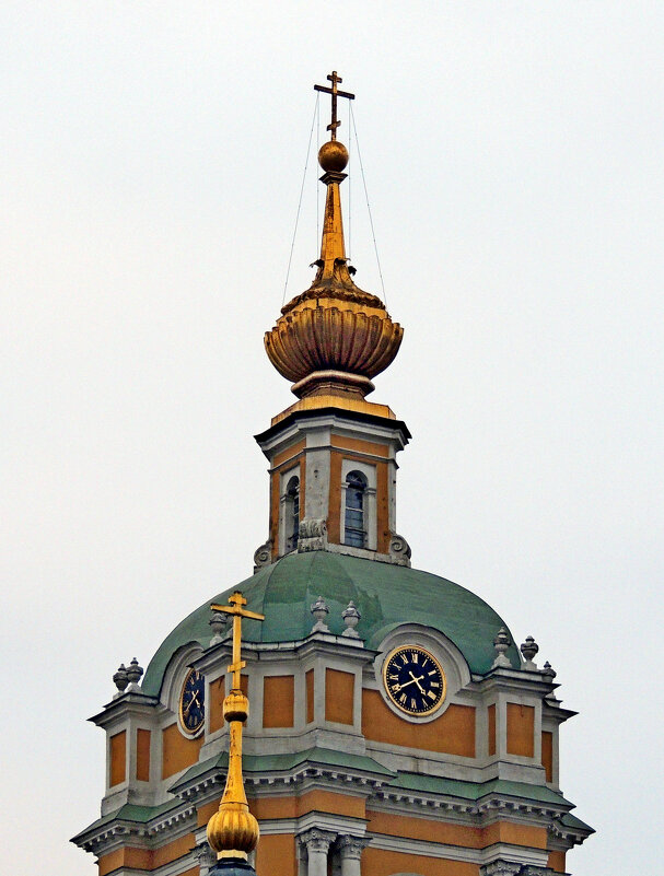 Москва. Новоспасский монастырь. Церковь Сергия Радонежского в колокольне. - Александр Качалин