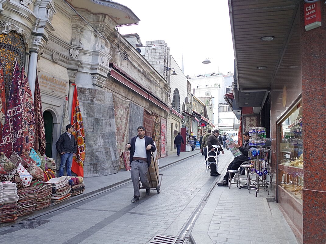 Стамбул.Будни базара Капалы-чарши - wea *