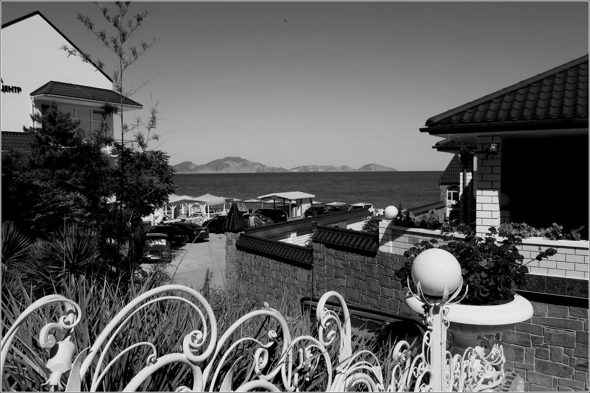 Черно-белый Коктебель - Ирина Фирсова Черно-белый Коктебель - Ирина Фирсова