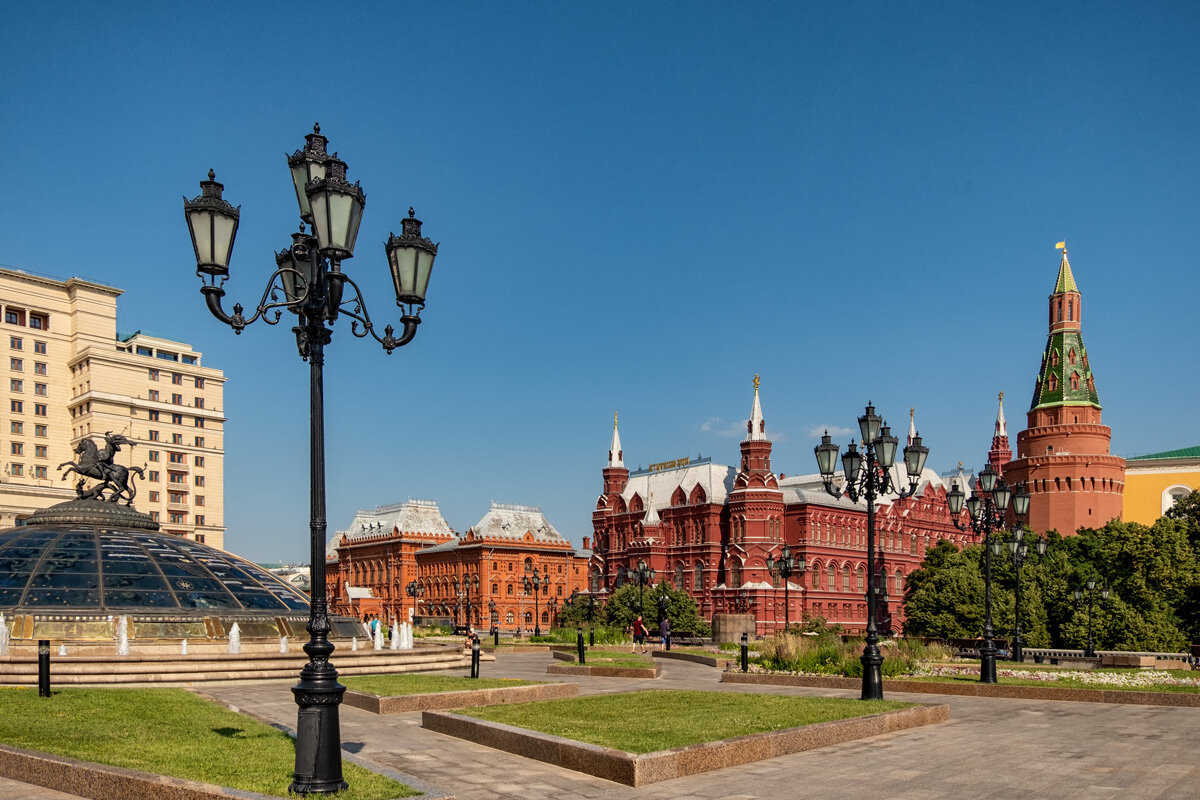 Москва. Манежная площадь. - Надежда Лаптева