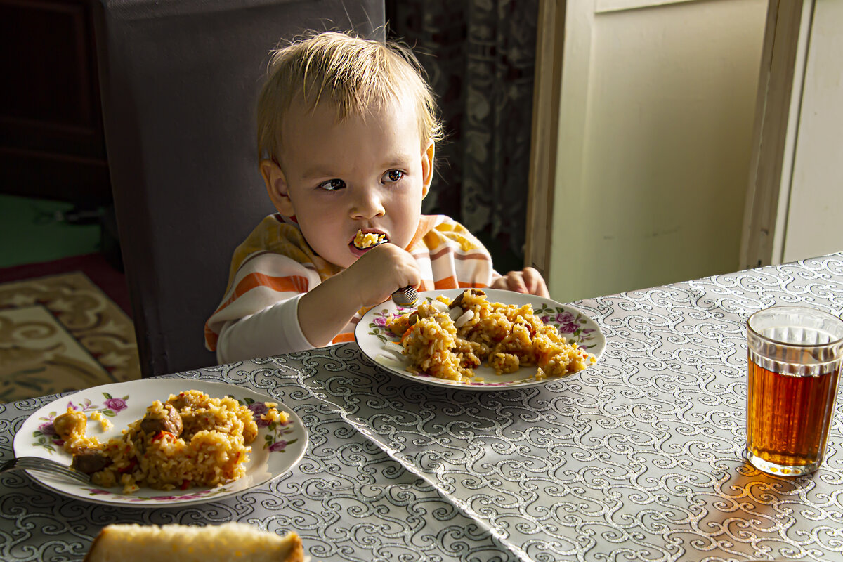 Голод не тётка, ждать не будет - Анатолий Чикчирный Голод не тётка, ждать не будет - Анатолий Чикчирный