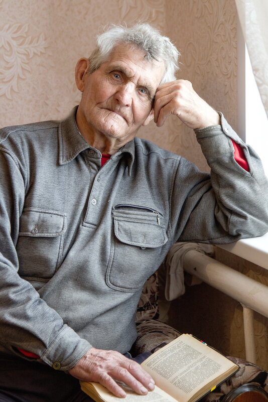 Старый книгочей. - Пётр Четвериков Старый книгочей. - Пётр Четвериков