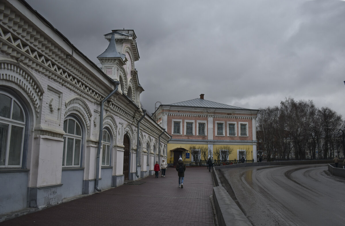 *** - Роман Пацкевич