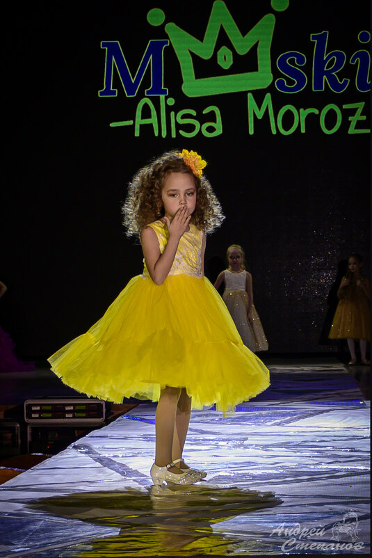 Маленькая модель - Андрей + Ирина Степановы