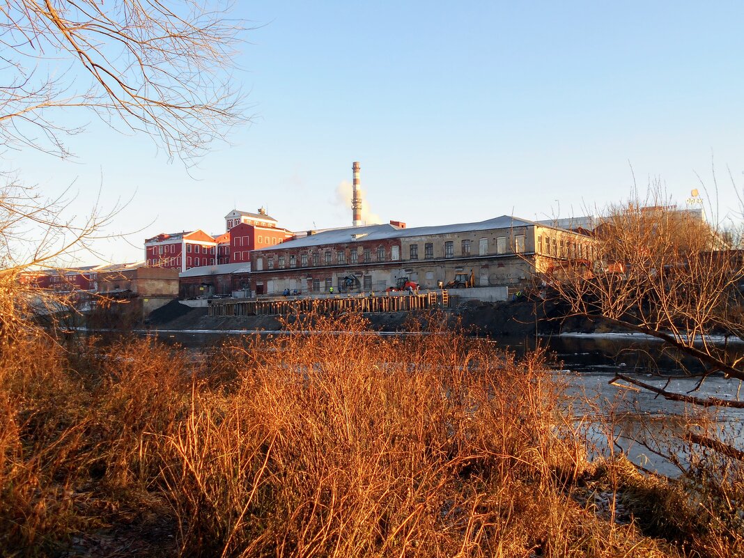 Новая старая набережная - Игорь Чуев Новая старая набережная - Игорь Чуев