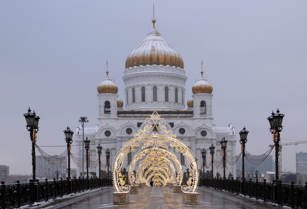 Патриарший мост - Михаил Бибичков