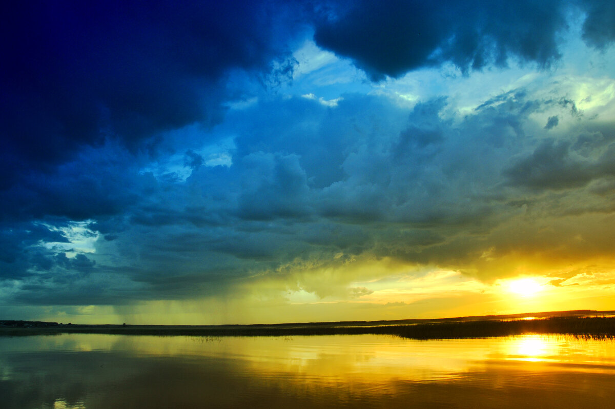 В грозу. - Штрек Надежда В грозу. - Штрек Надежда