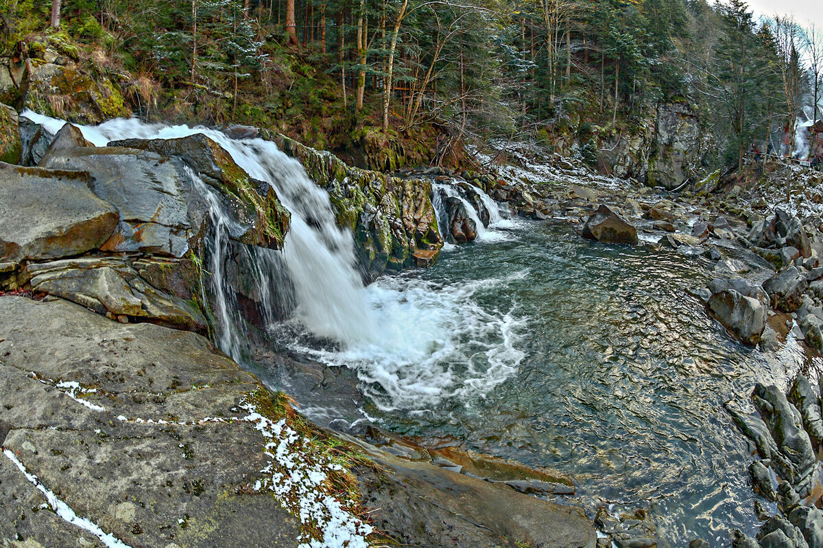 В Карпатах. - Юрий Гординский В Карпатах. - Юрий Гординский