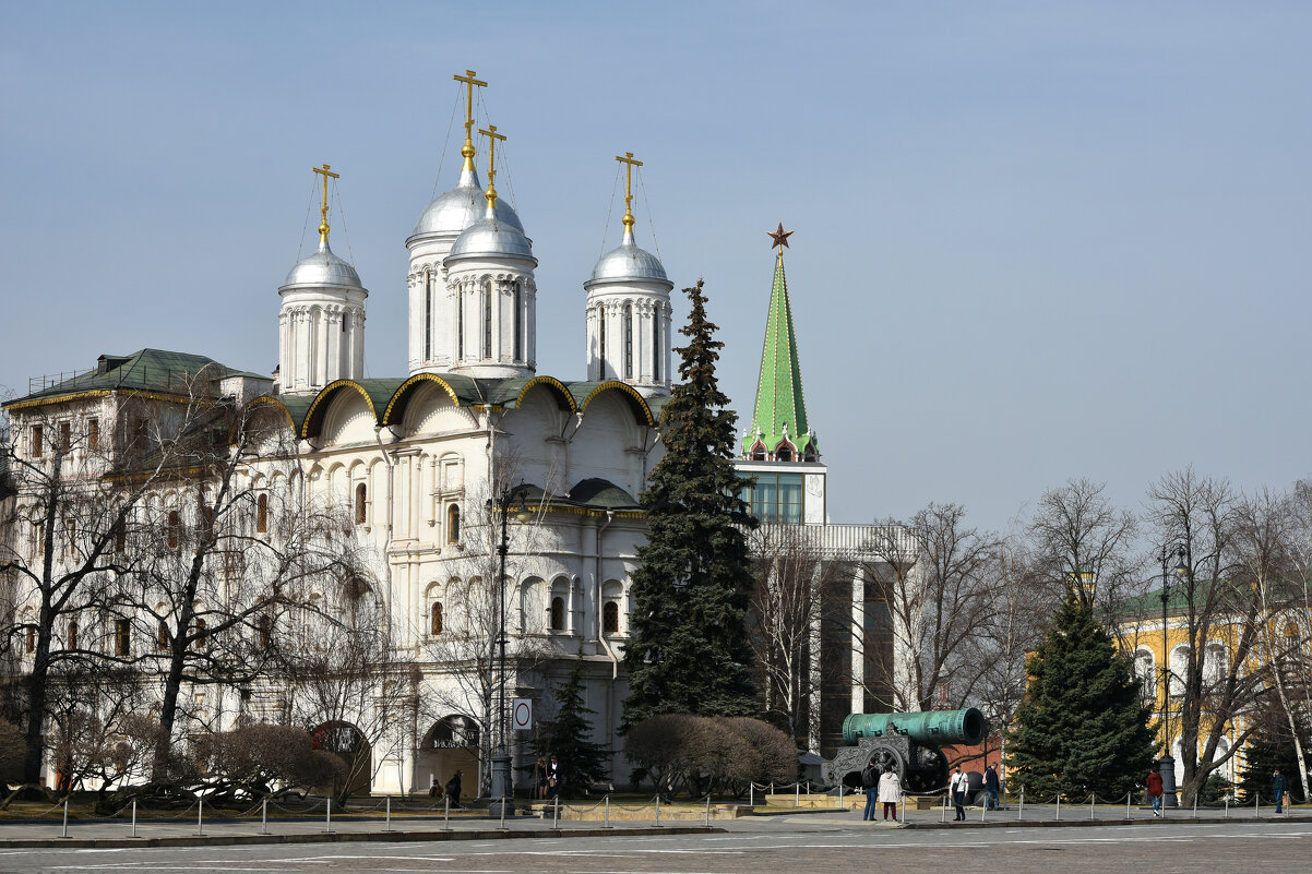 Россия. Московский Кремль. Патриарший дворец и церковь Двенадцати апостолов. - Наташа *****