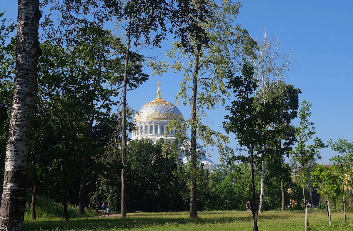 вид на Никольский Морской собор - Елена 