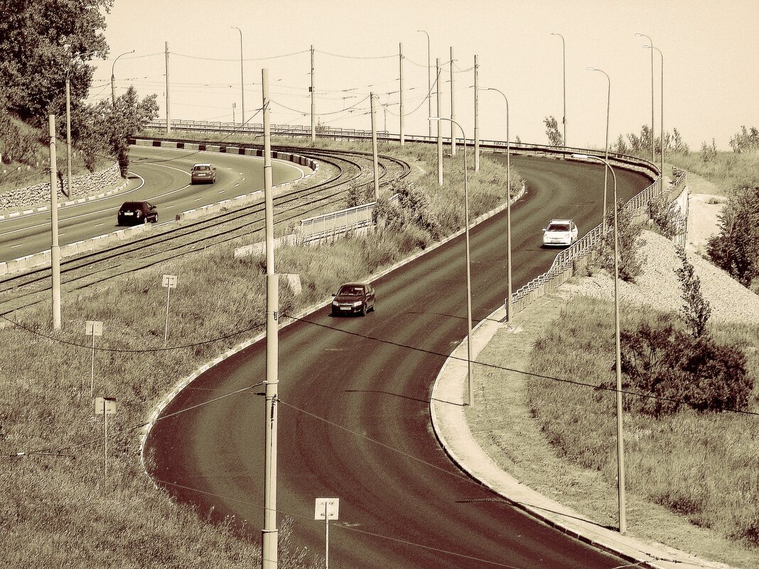 "Столбно-поворотный сити.." - Андрей Головкин