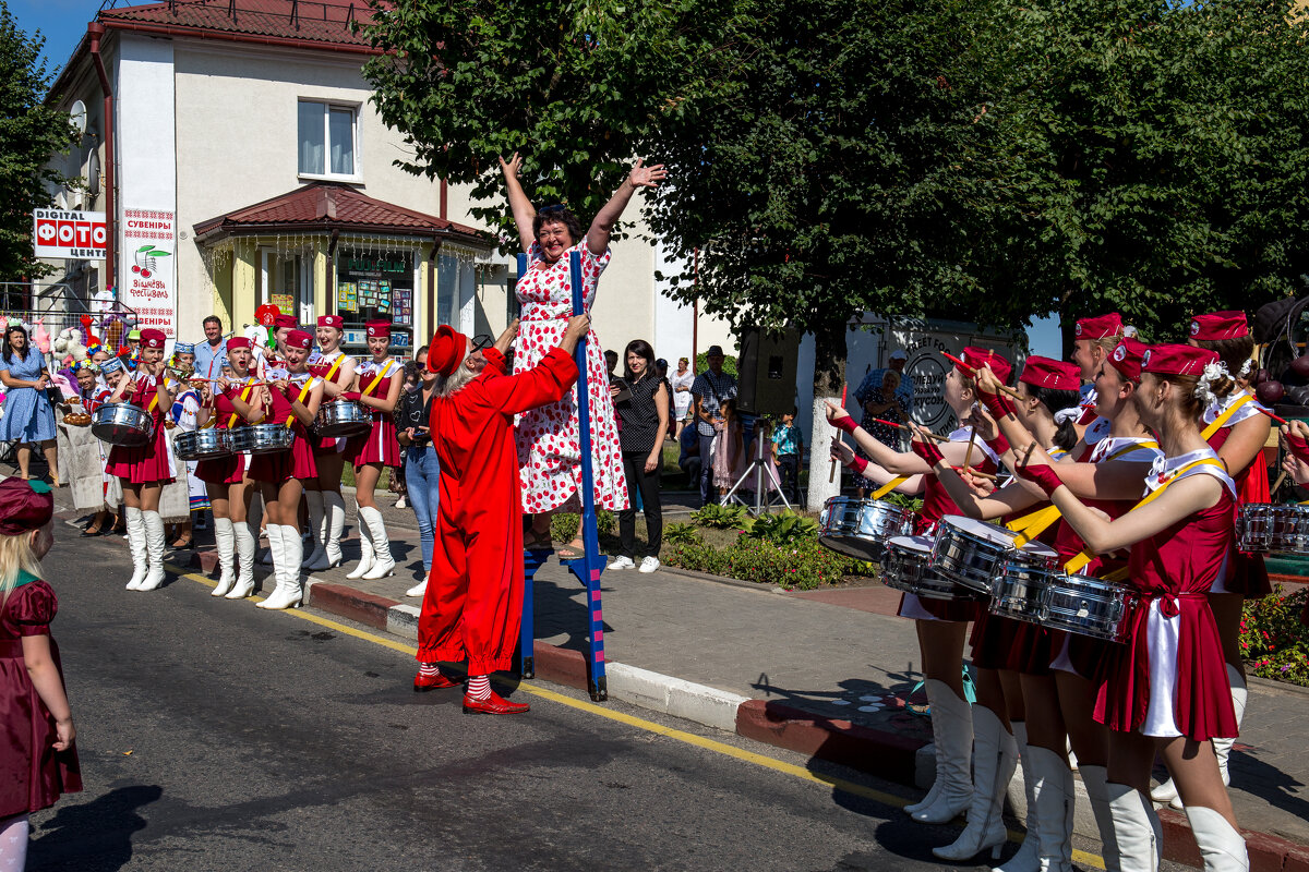 Вишнёвый фестиваль в г. Глубокое РБ - Валерий 