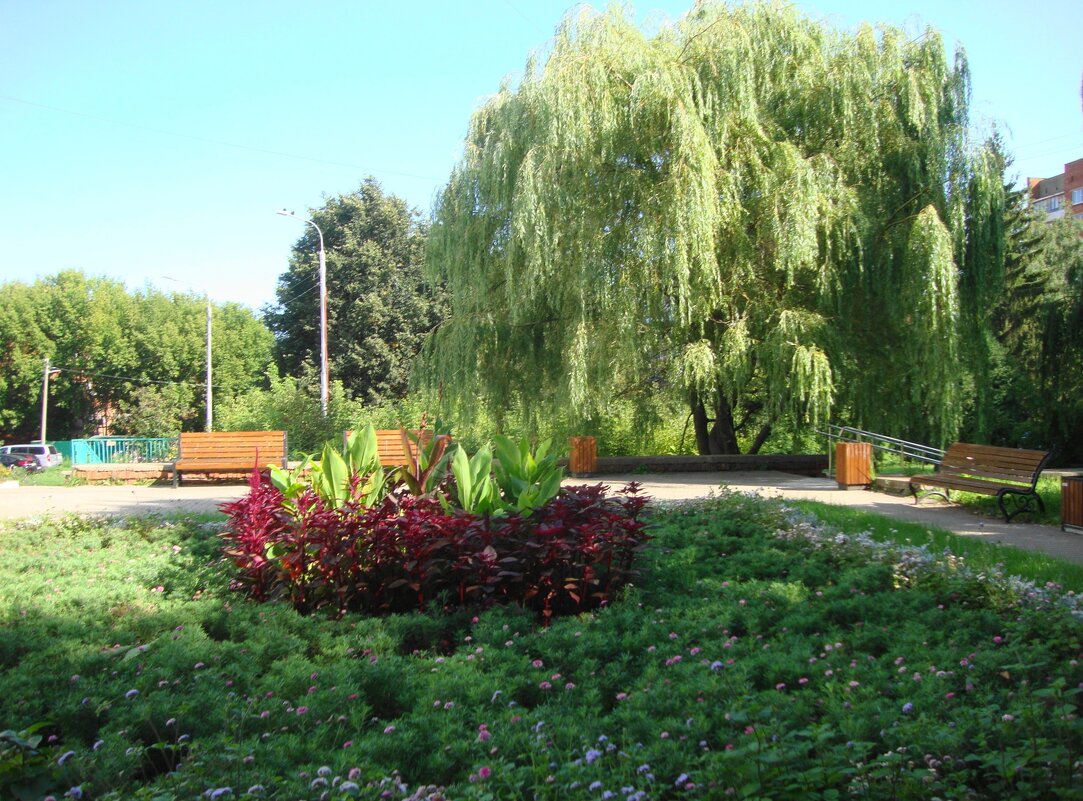 уютный уголок городка... - Галина Флора уютный уголок городка... - Галина Флора