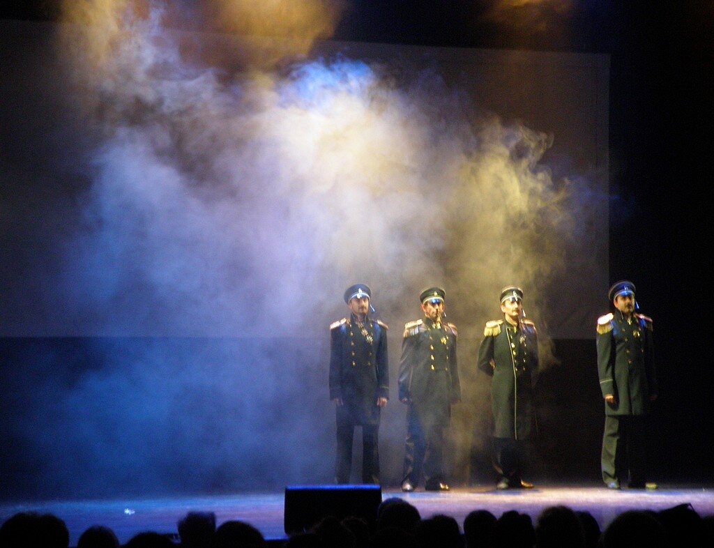 Потомству в пример - Александр Рыжов Потомству в пример - Александр Рыжов