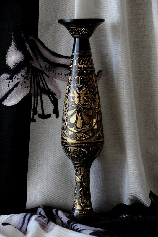 Когда ваза стоит на голове - Надежд@ Шавенкова Когда ваза стоит на голове - Надежд@ Шавенкова