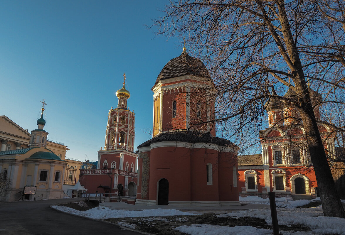 Высоко Петровский Монастырь - юрий поляков