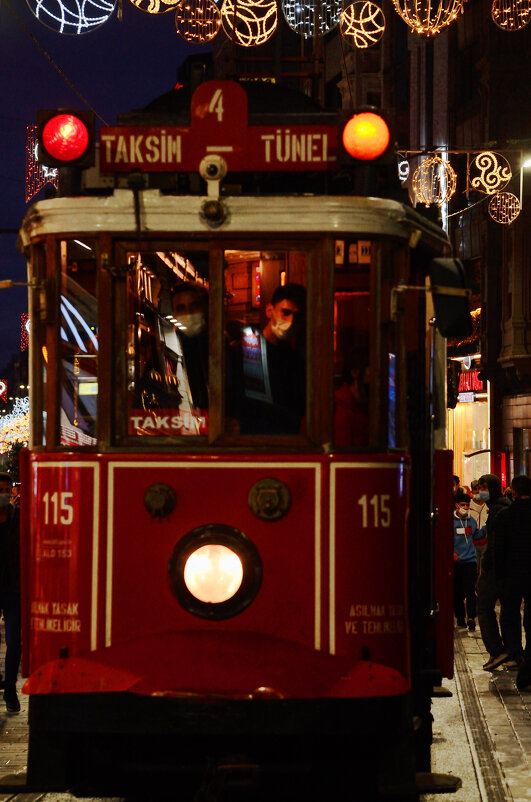 Taksim-Tunel - Дмитрий Близнюченко Taksim-Tunel - Дмитрий Близнюченко