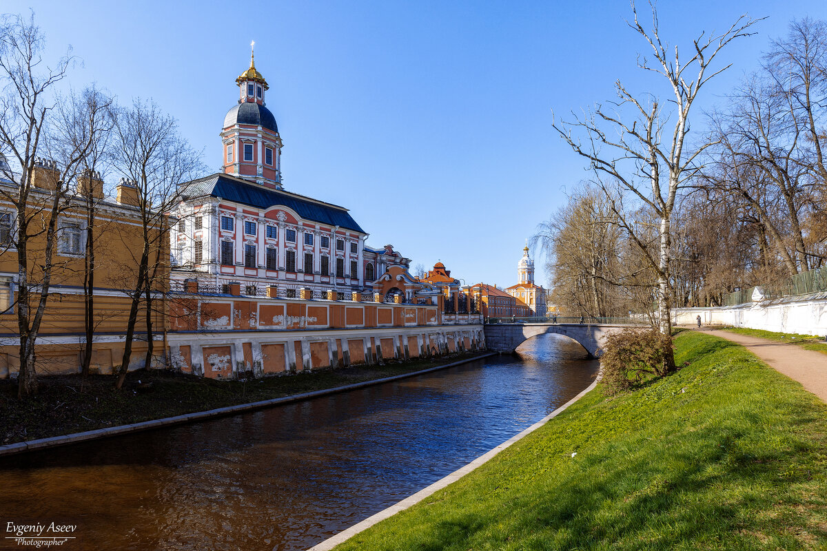 Весна в Александро-Невской лавре - Евгений 
