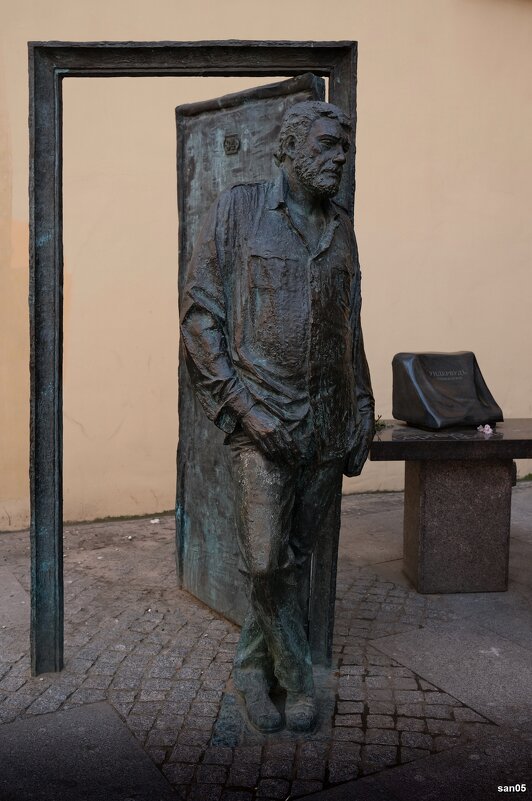 Памятник Довлатову - san05 - Александр Савицкий Памятник Довлатову - san05 - Александр Савицкий