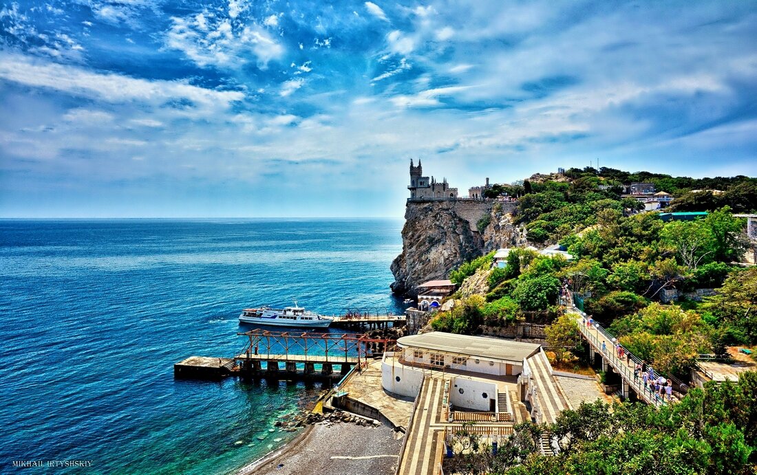 У замка "Ласточкино Гнездо". Гаспра - Mikhail Irtyshskiy У замка "Ласточкино Гнездо". Гаспра - Mikhail Irtyshskiy