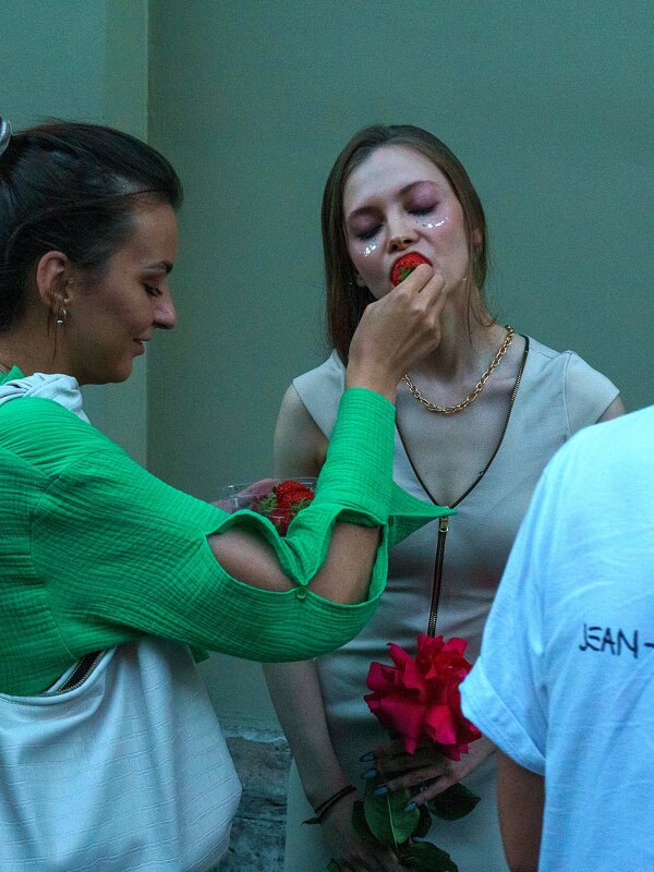 Ягодка - Майя Жинкина Ягодка - Майя Жинкина