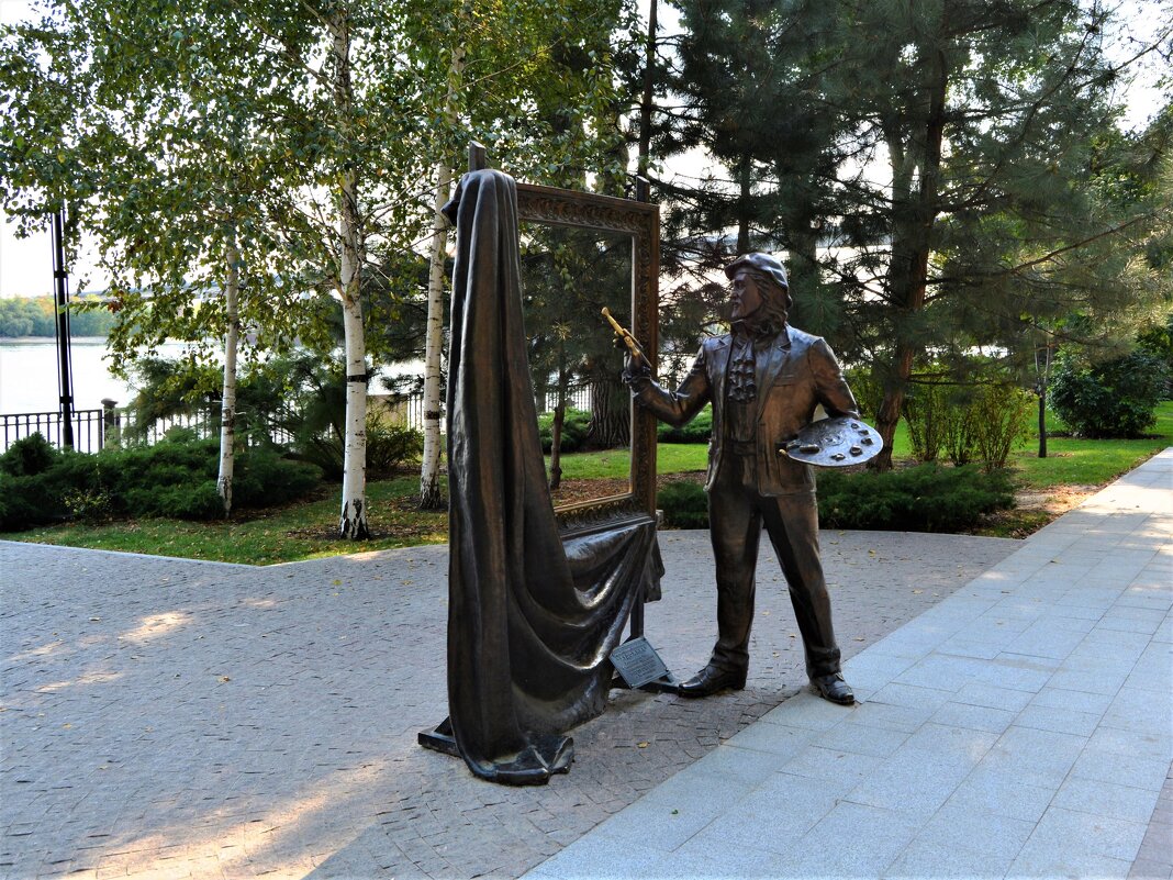 Ростов-на-Дону. Скульптурная композиция "Художник". - Пётр Чернега Ростов-на-Дону. Скульптурная композиция "Художник". - Пётр Чернега
