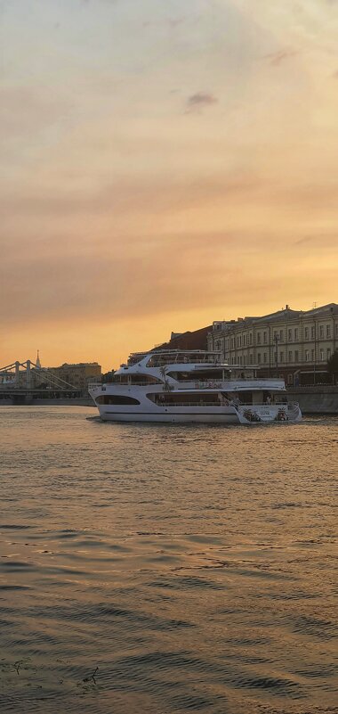 По Москва-реке - Светлана Ан