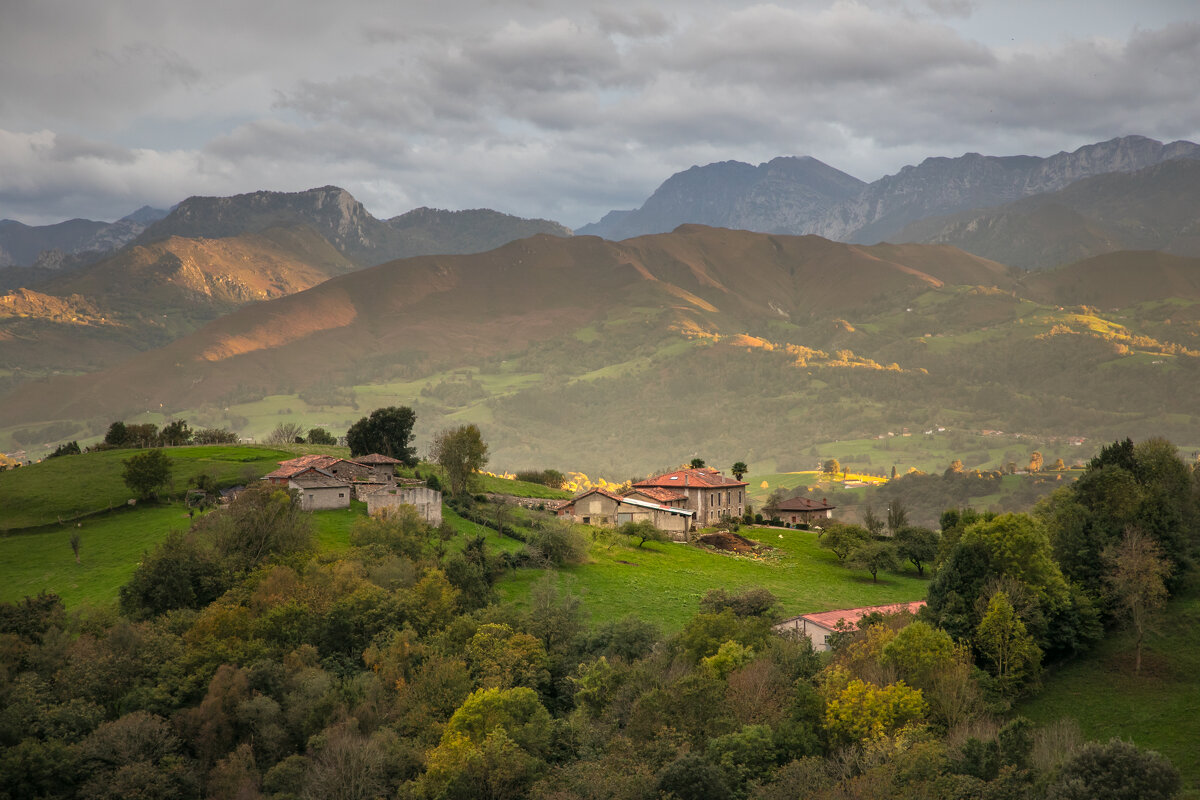 В горах Астурии - Алекс Римский В горах Астурии - Алекс Римский