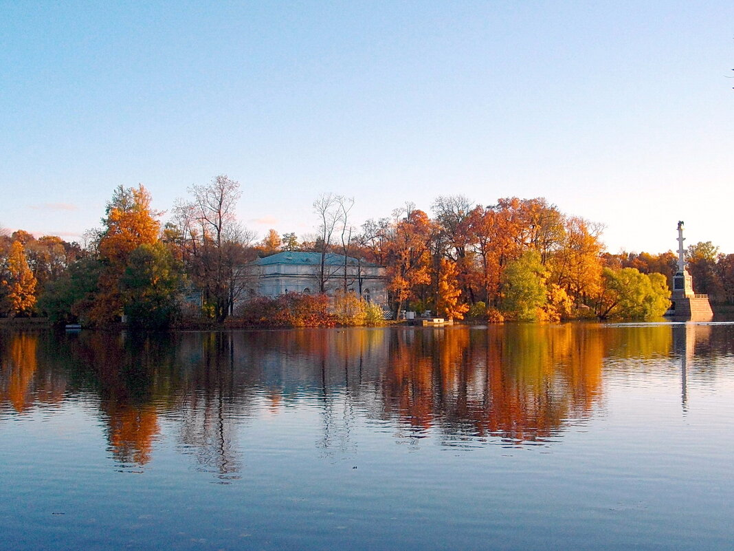 "Зал на острову" и Чесменская колонна. - Лия ☼ "Зал на острову" и Чесменская колонна. - Лия ☼