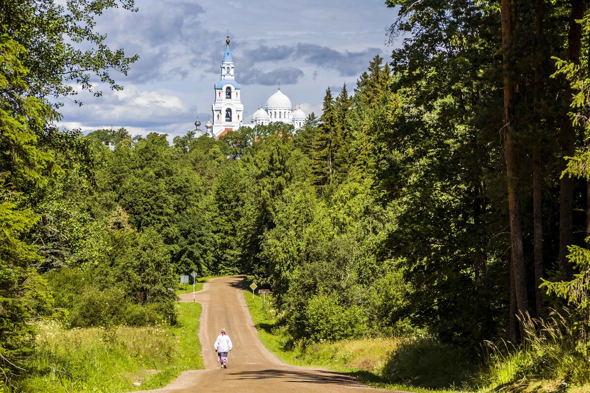 По дороге к храму - Сергей Дабаев По дороге к храму - Сергей Дабаев