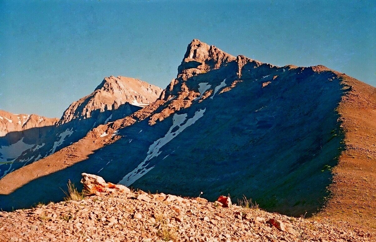 ПО ВЫСОКИМ ГОРАМ. - Виктор Осипчук ПО ВЫСОКИМ ГОРАМ. - Виктор Осипчук