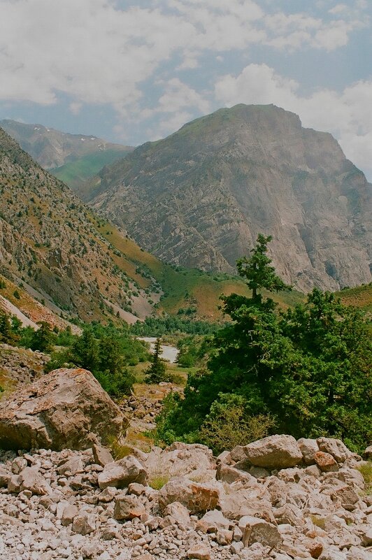 ПО ГОРАМ. - Виктор Осипчук ПО ГОРАМ. - Виктор Осипчук