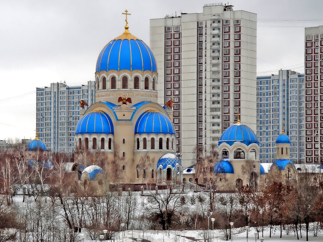 Храм Живоначальной Троицы в Орехове-Борисове. - Ольга Довженко