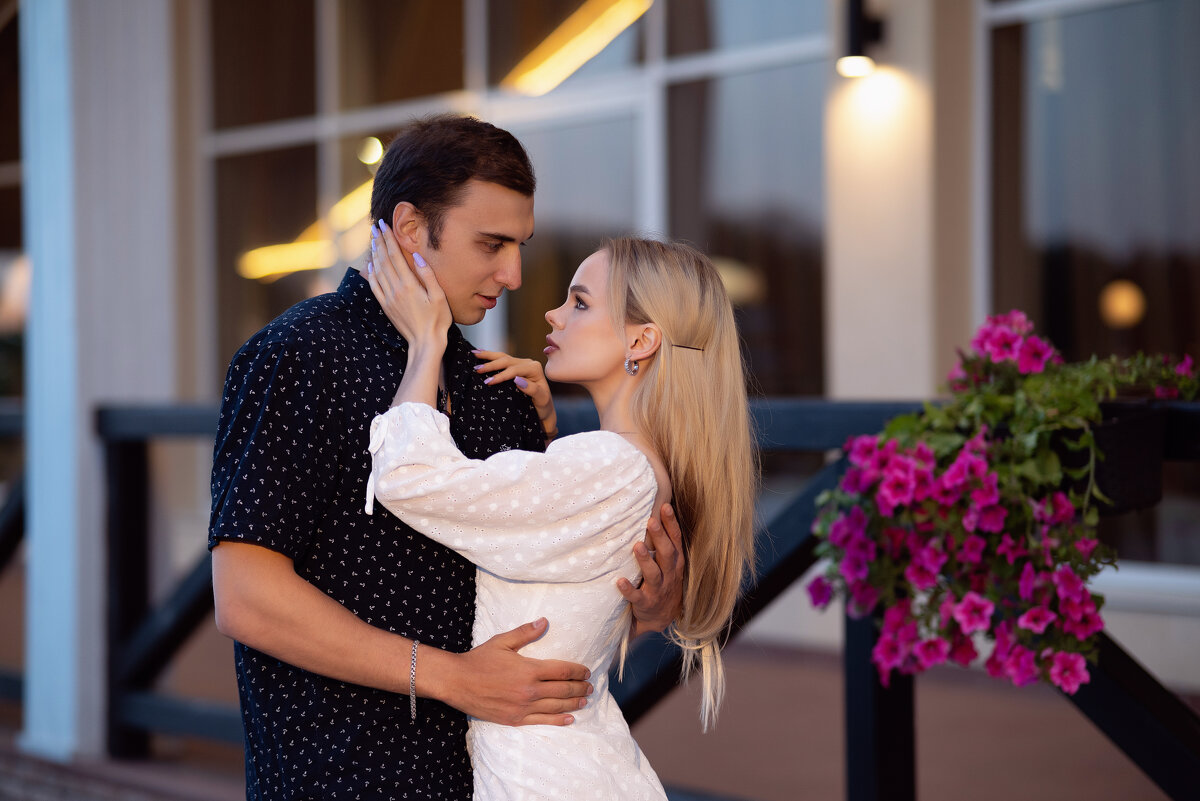 * - Николай Сигаев * - Николай Сигаев