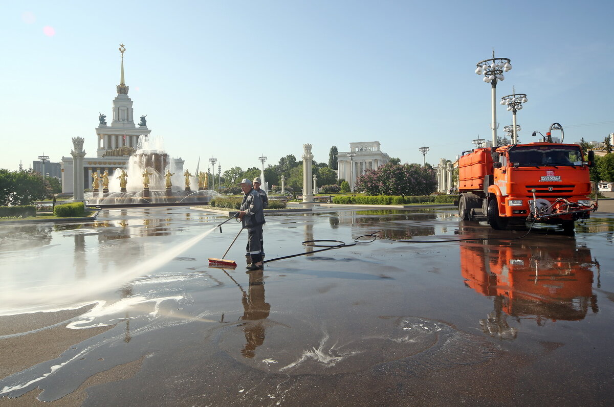 ВДНХ - Михаил Бибичков