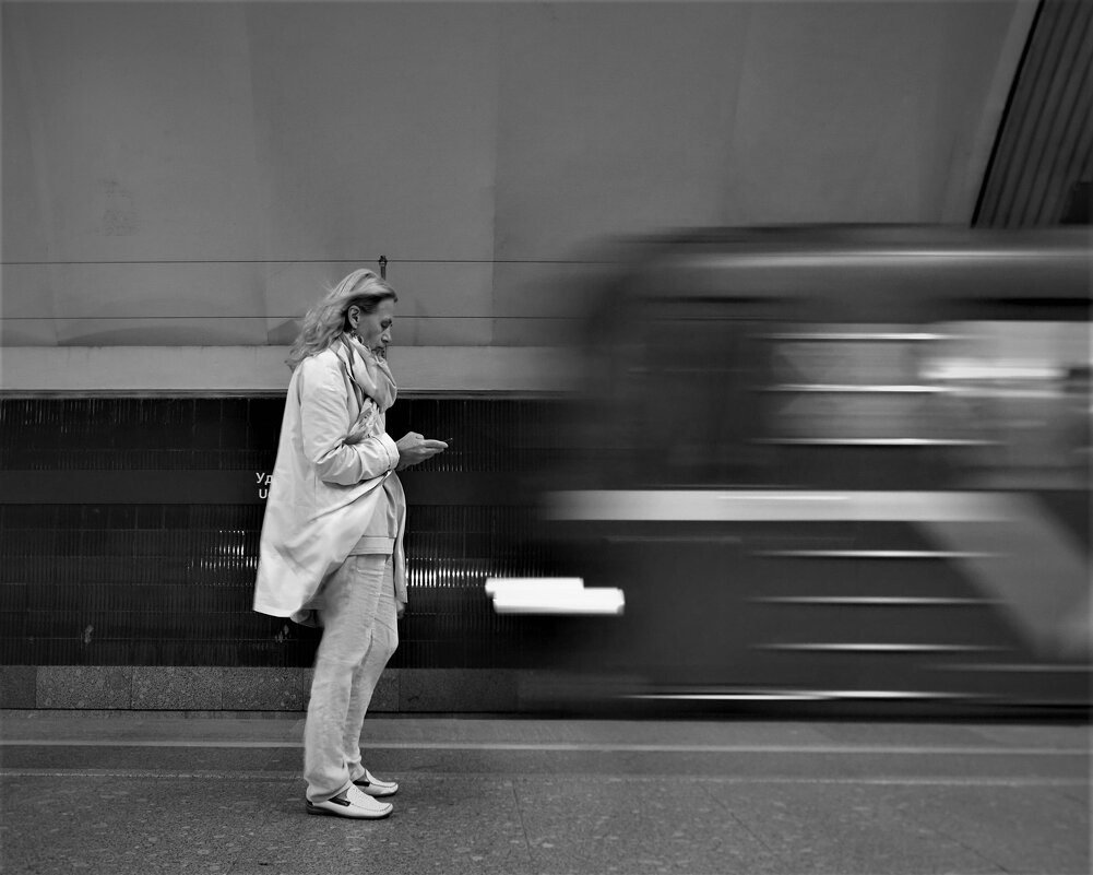 Из серии "В метро" - Магомед . Из серии "В метро" - Магомед .