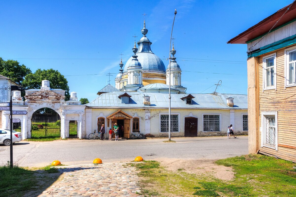 Будни провинциального города - Константин 