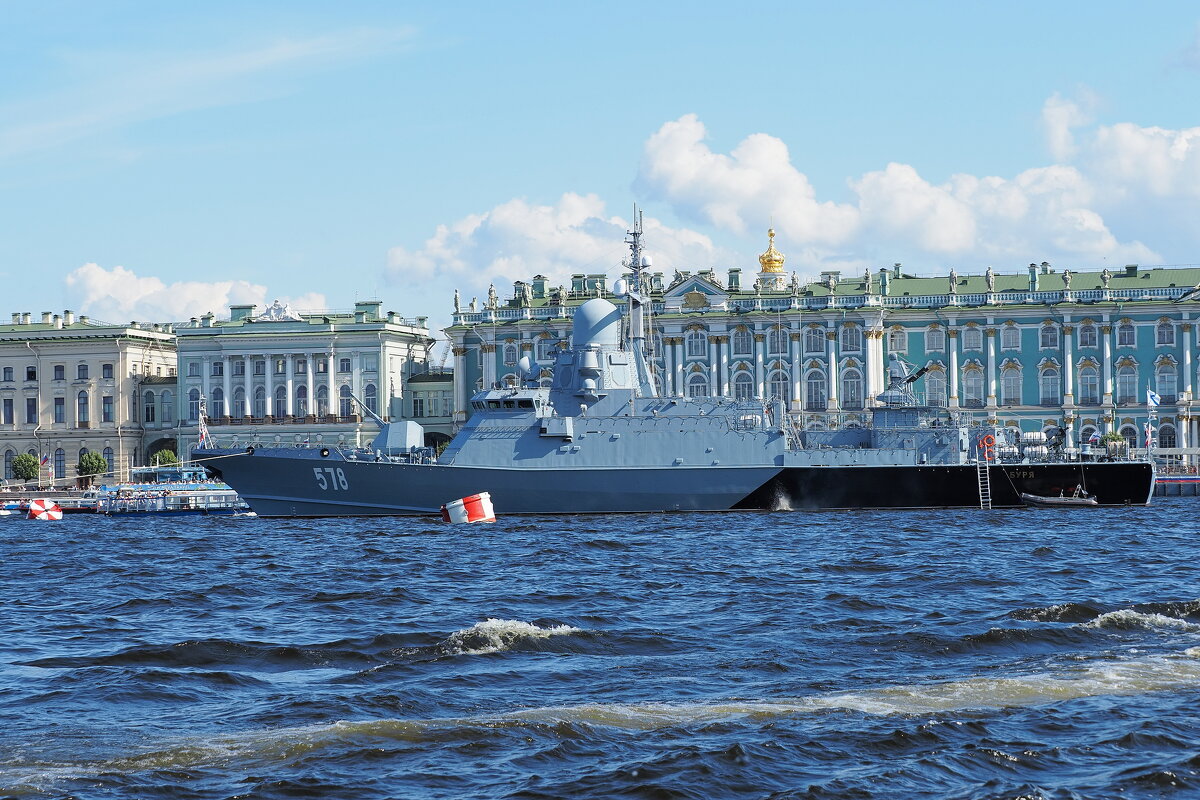 В Питере перед парадом ко дню ВМФ - Евгений Седов