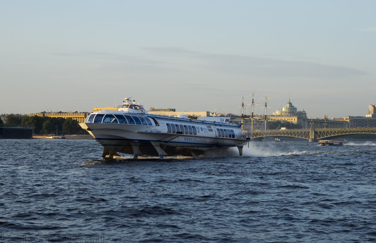 Теплоход Метеор. Нева Тревел. - Михаил Колесов Теплоход Метеор. Нева Тревел. - Михаил Колесов
