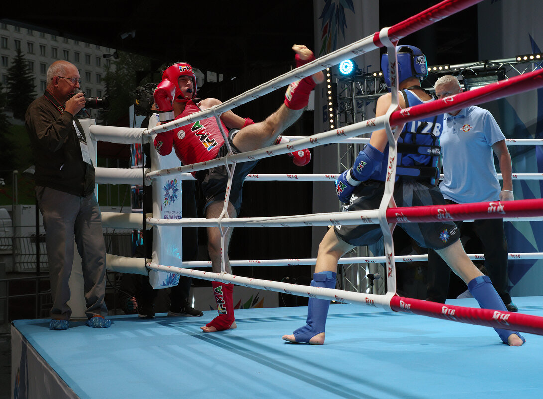Предупреждаю - Александр Артемьев Предупреждаю - Александр Артемьев