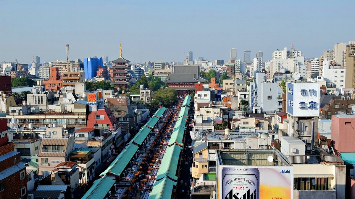 Токио Япония Накамисэ-дори — торговая улица храма Сэнсо-дзи - wea * Токио Япония Накамисэ-дори — торговая улица храма Сэнсо-дзи - wea *