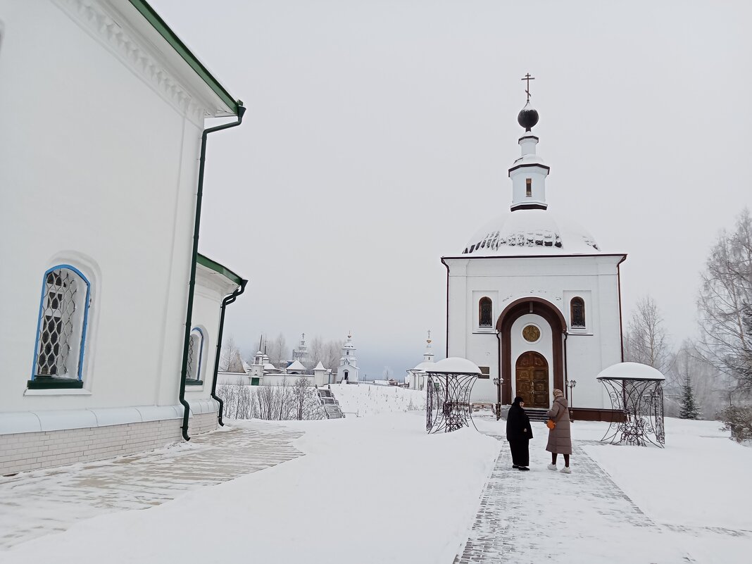 Часовня при храме - Виктор 