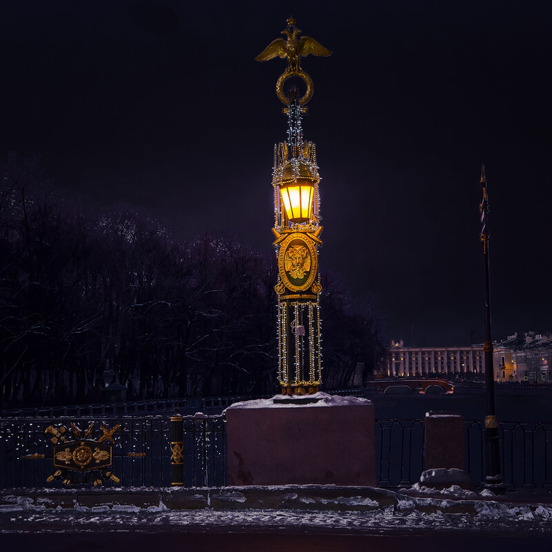 Фонарь. - Александр 