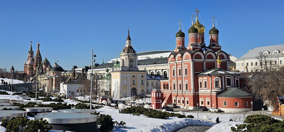 Москва из Зарядья - <<< Наташа >>>