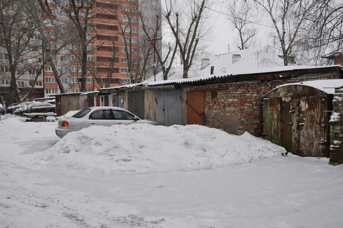 Гаражи у дома - Татьяна Машошина