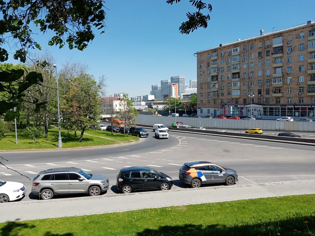 Развилка Каширского и Варшавского шоссе. - Владимир Драгунский