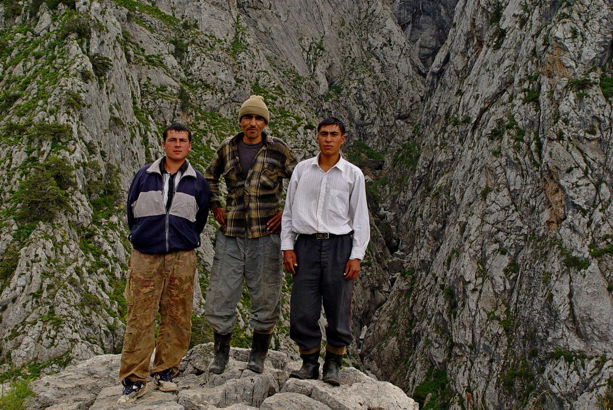 ДОЛИНА КУЛАСЬИ, чабаны. - Виктор Осипчук ДОЛИНА КУЛАСЬИ, чабаны. - Виктор Осипчук