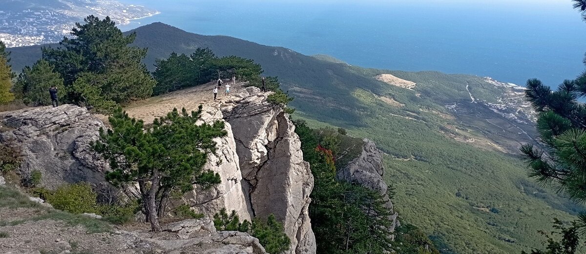 Ай-Петри... Уже прохладно.. - Александр Герасенков
