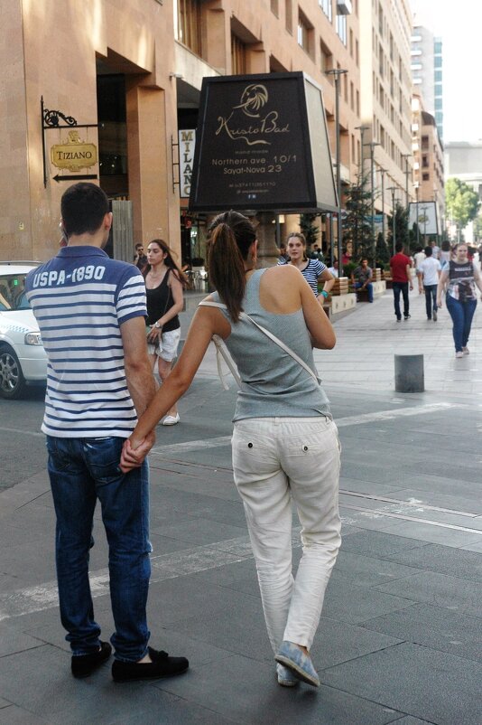 На улицах Еревана - Alexandra Sakharova