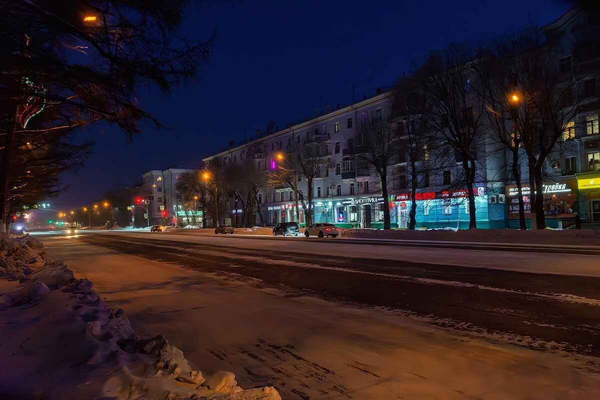 Утром на проспекте Мира. - Виктор Иванович Чернюк